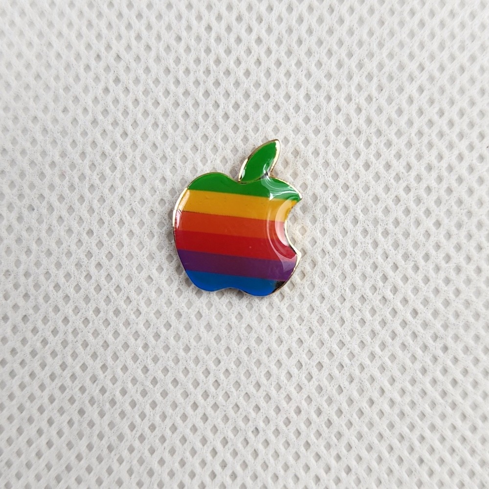 GENUINE Vintage APPLE  Computer Steve Jobs‎ era 1980s  Rainbow Logo Lapel PIN